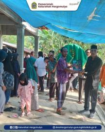 PENYERAHAN AKTA KEMATIAN ALMARHUM HARJO SUWIRYO, PADUKUHAN SURUH RT 003/012